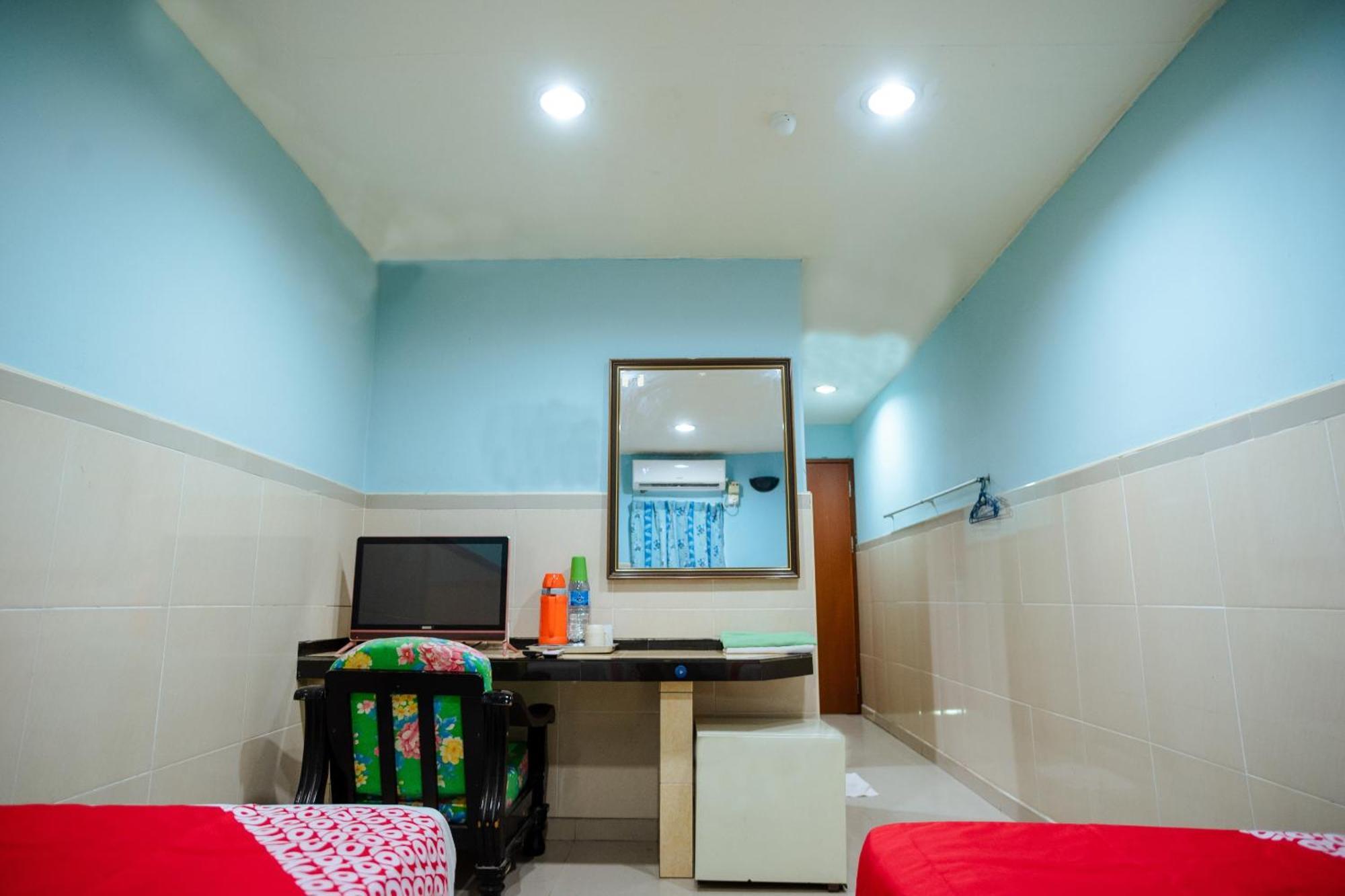 Oyo 90208 Milion Inn Miri Exterior photo