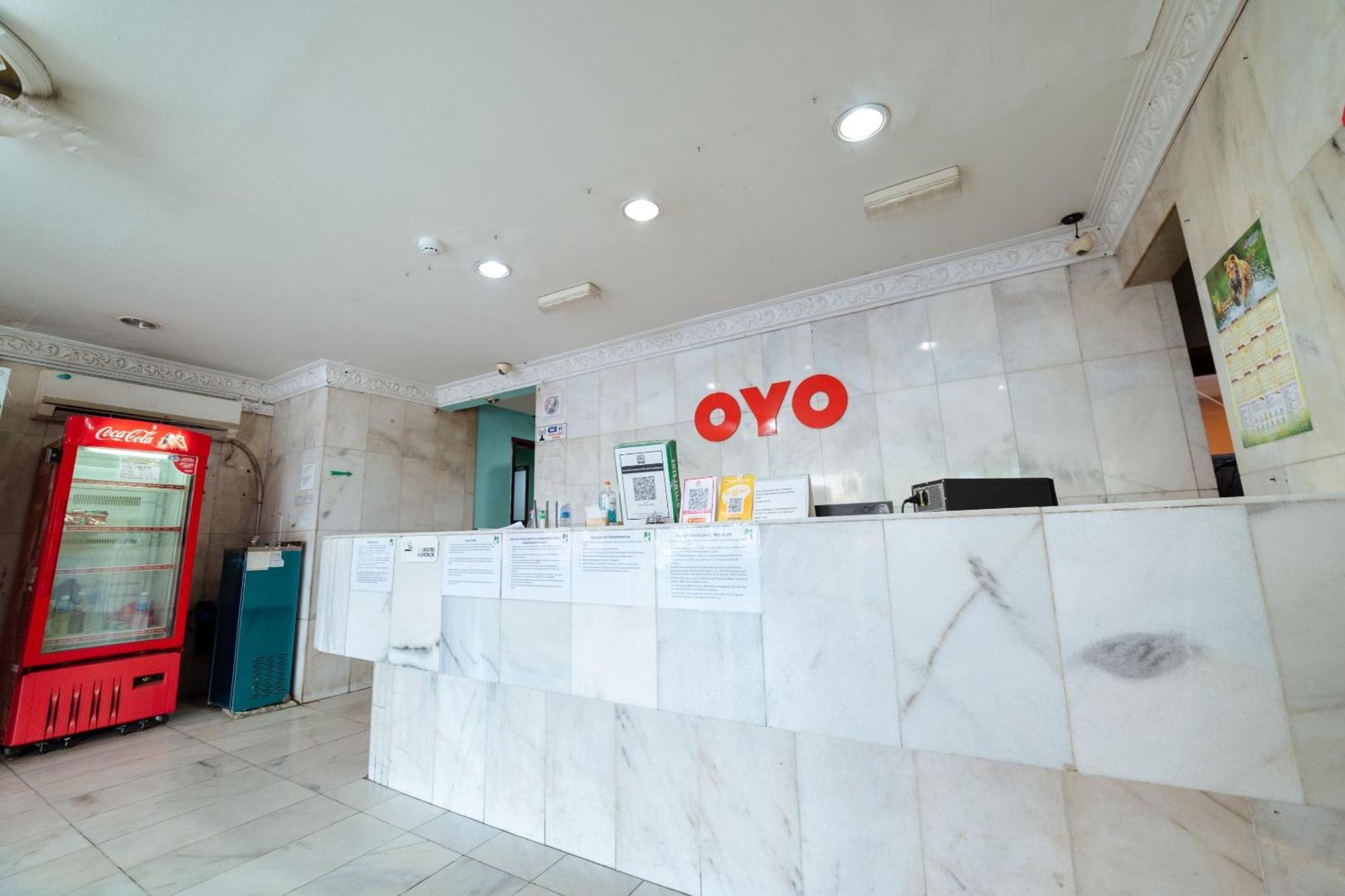 Oyo 90208 Milion Inn Miri Exterior photo