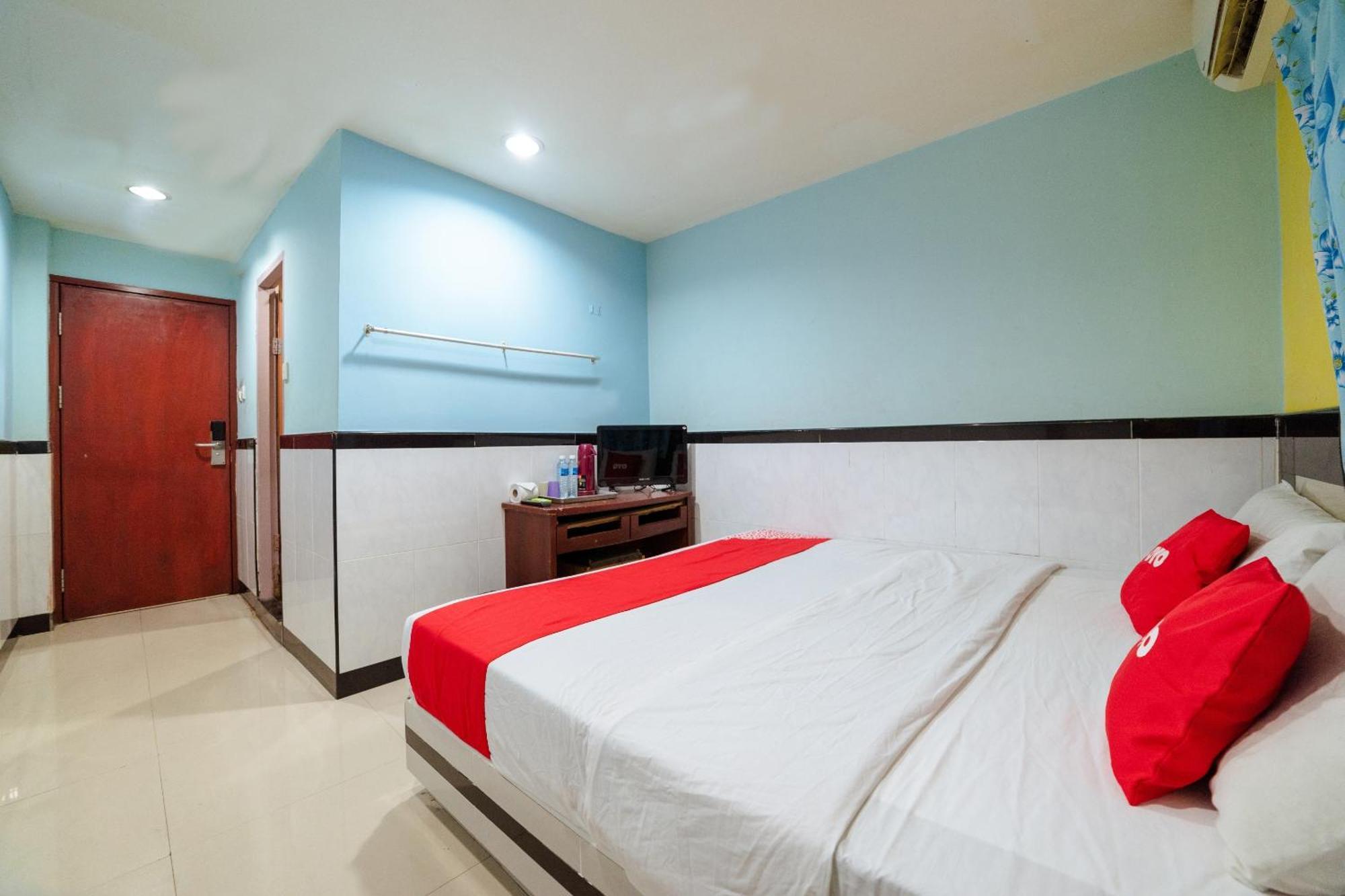 Oyo 90208 Milion Inn Miri Exterior photo