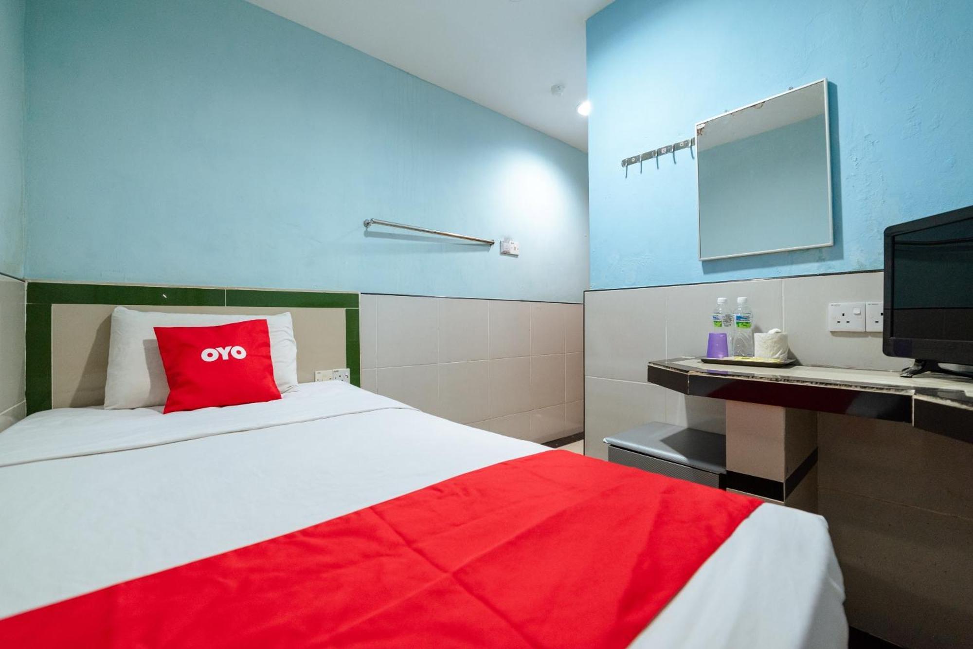 Oyo 90208 Milion Inn Miri Exterior photo