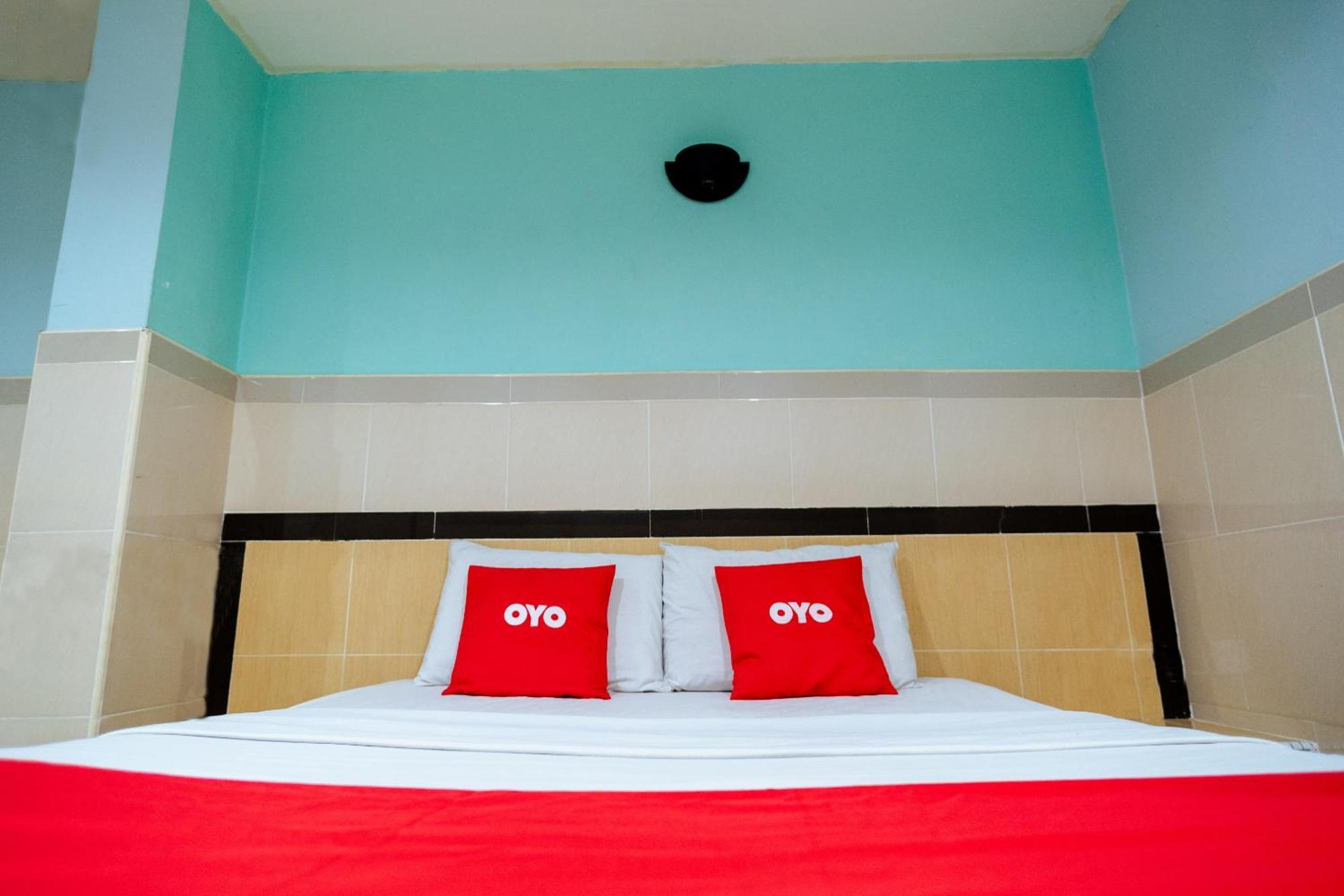Oyo 90208 Milion Inn Miri Exterior photo